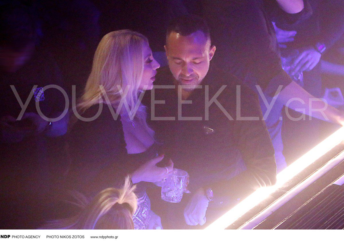 Η Κωνσταντίνα Σπυροπούλου και ο Βασίλης Σταθοκωστόπουλος στα μπουζούκια σε τρυφερά τετ α τετ