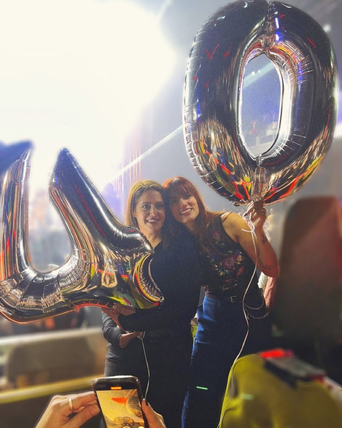 Τα γενέθλια της Μαίρης Συνατσάκη σε νυχτερινό κέντρο