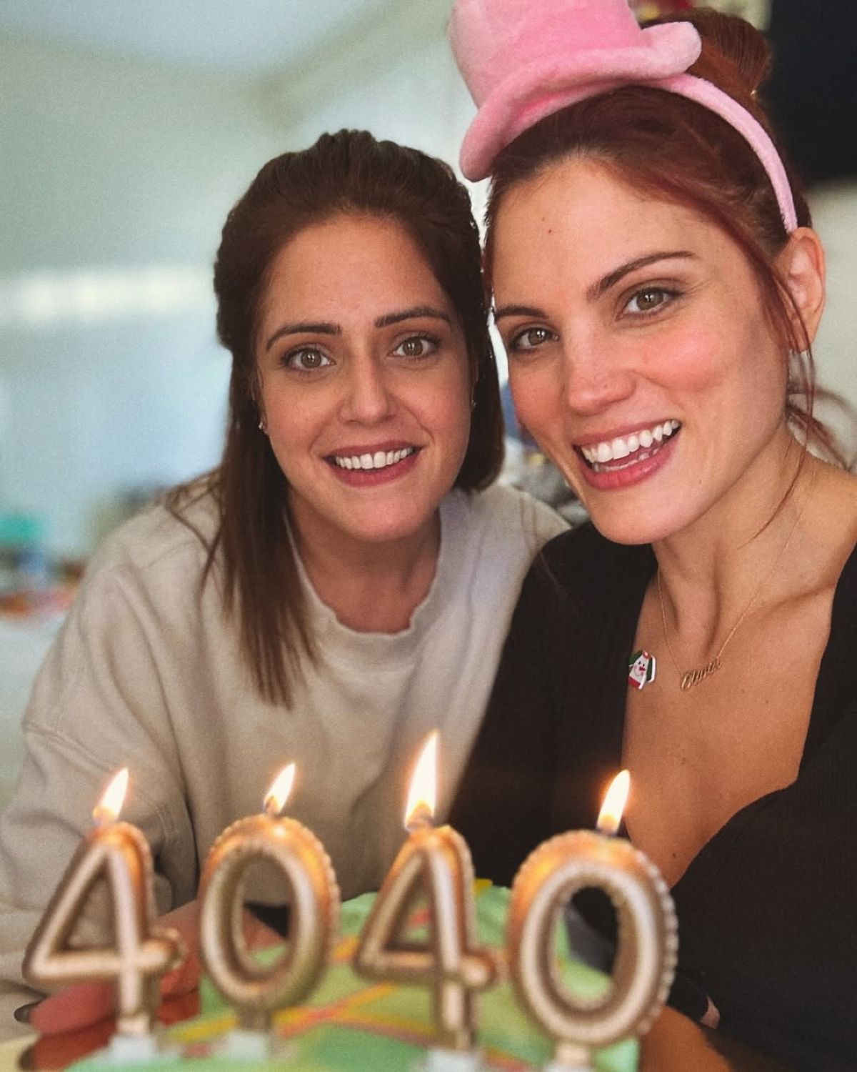 Η Μαίρη και η Αλίκη Συνατσάκη