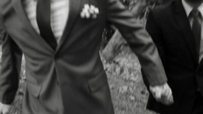 Αποκλειστικό: Πασίγνωστος Έλληνας τραγουδιστής παντρεύτηκε κρυφά τον αγαπημένο του!