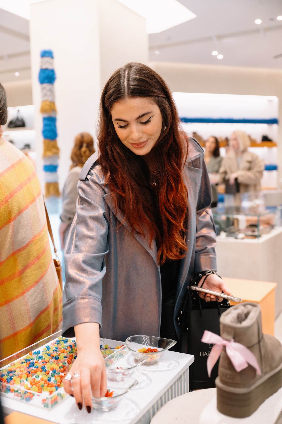 Η UGG παρουσιάζει την συλλογή New Heights στο ολοκαίνουργιο κατάστημα Haralas στο River West