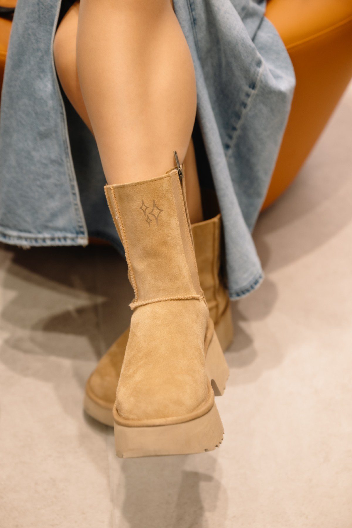 Η UGG παρουσιάζει την συλλογή New Heights στο ολοκαίνουργιο κατάστημα Haralas στο River West