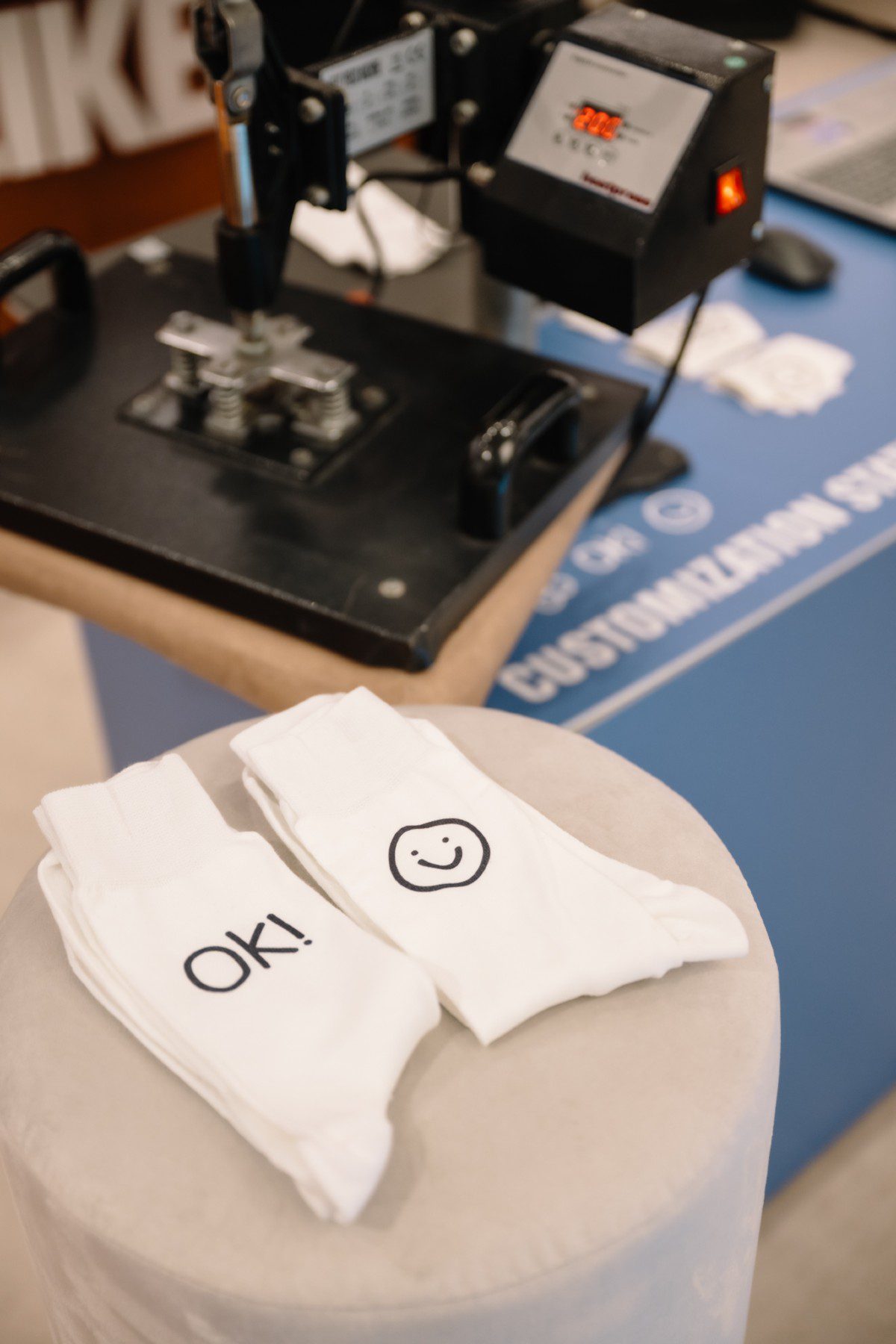 Η UGG παρουσιάζει την συλλογή New Heights στο ολοκαίνουργιο κατάστημα Haralas στο River West