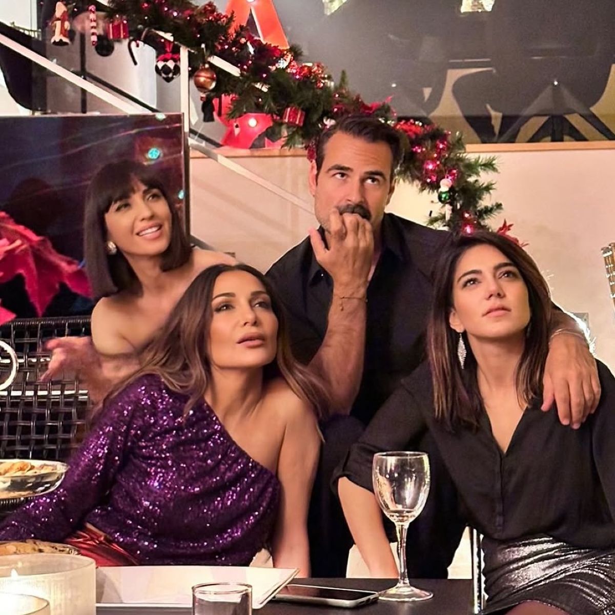 Η Δέσποινα Βανδή και οι φίλοι της