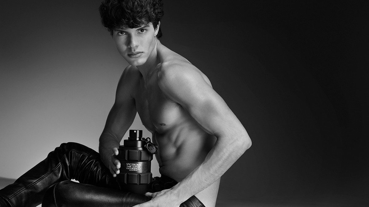 Viktor&Rolf: Τα αρώματα που πρωταγωνιστούν στη wishlist των Χριστουγέννων