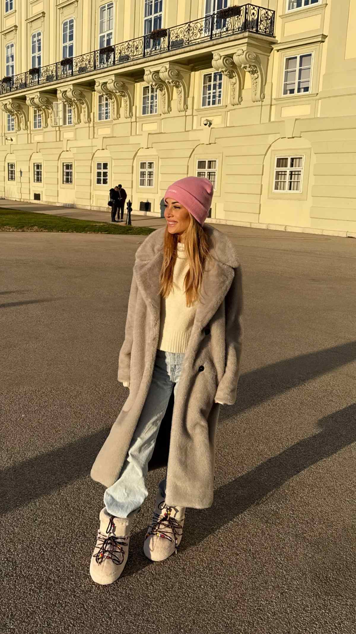 Ελένη Βουλγαράκη & Φώτης Ιωαννίδης: Απόδραση στη Βιέννη - Αγκαλιά στην κάμερα (Φωτογραφίες)