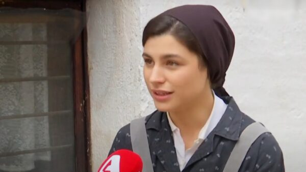 Δανάη Παππά - Άγιος έρωτας