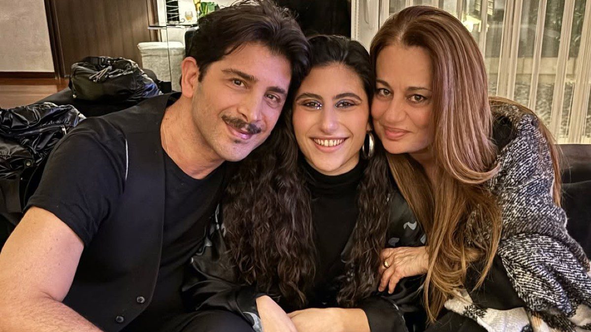 Η Μαρίνα Σπανού με τους γονείς της, Χρήστο Σπανό και Μελίνα Παιονίδου