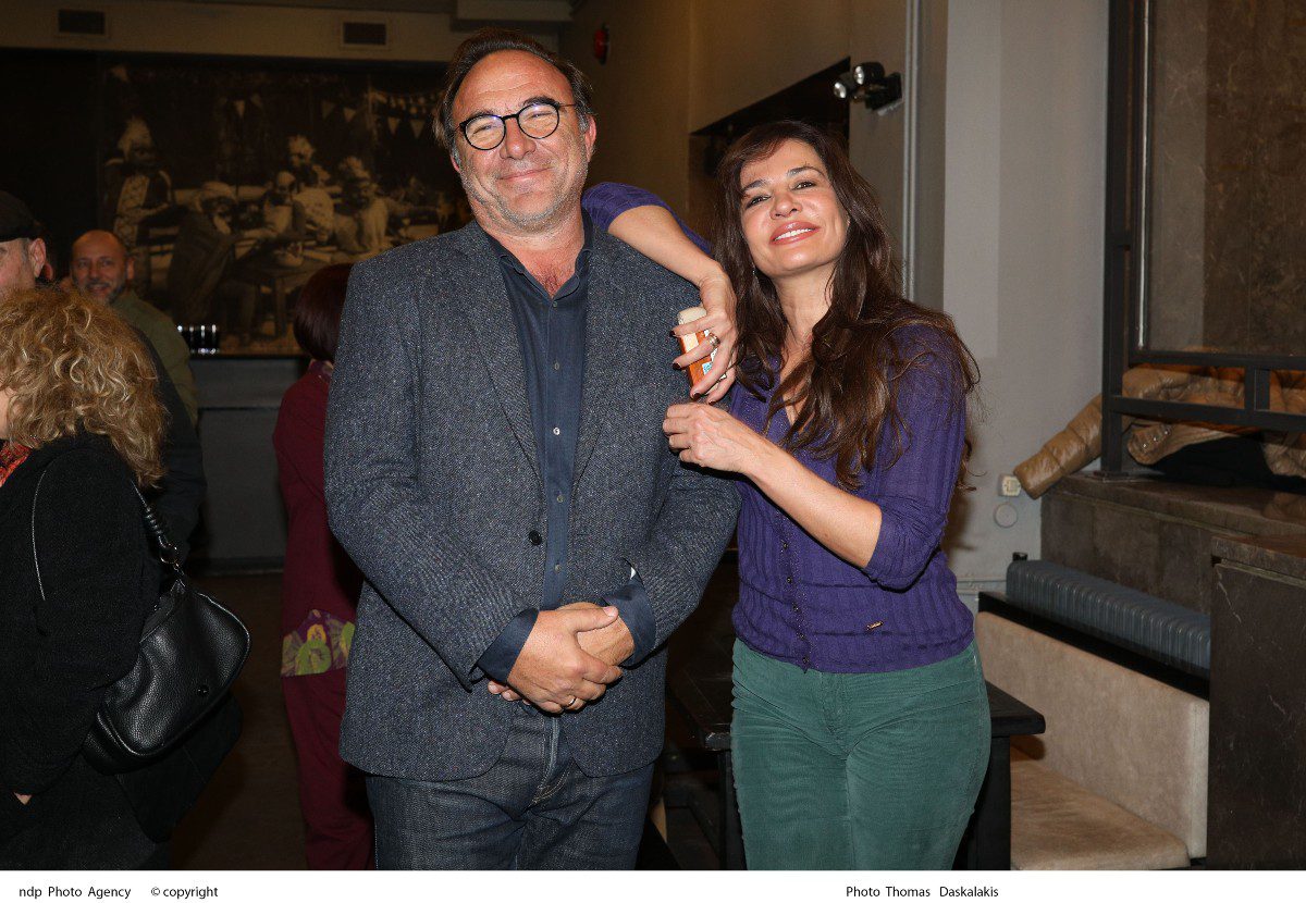 Η Ματσούκα και ο Κόκκαλης αγκαλιά και χαμογελαστοί