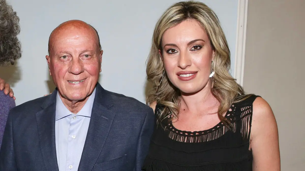 Η Πόπη Δομάζου ήταν πάντα δίπλα στον Μίμη Δομάζο