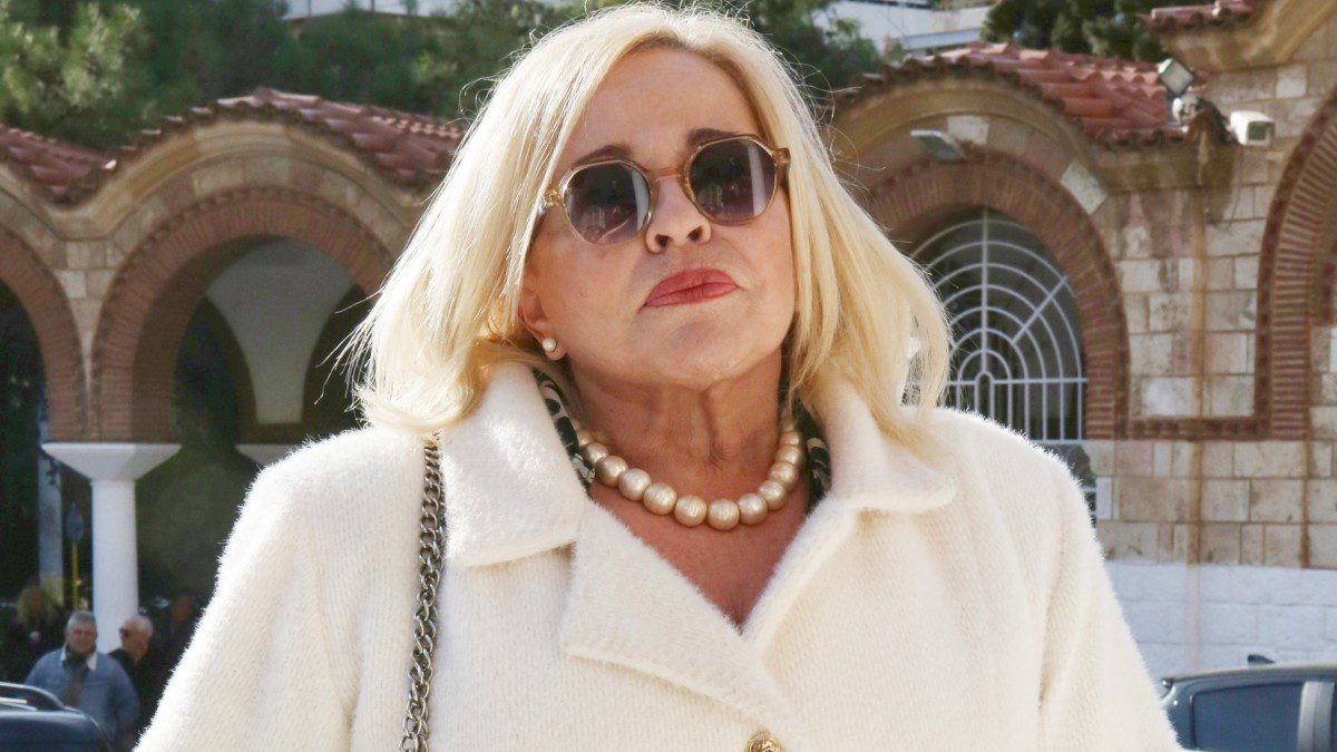 Μπέσσυ Αργυράκη