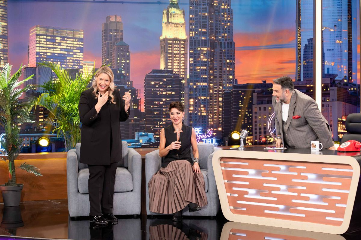 H Σοφία Ρομπόλη στο The 2Night Show