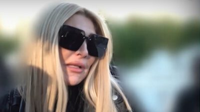 Η Αγγελική Ηλιάδη στην κηδεία της Καίτης Γκρέυ