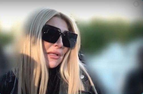 Η Αγγελική Ηλιάδη στην κηδεία της Καίτης Γκρέυ