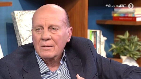 Ο Δομάζος Μίμης στο πλατό της εκπομπής Στούντιο 4