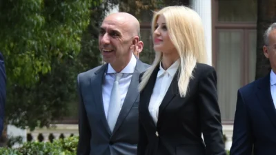 Συνέντευξη της Έλενας Ράπτη στα Παραπολιτικά