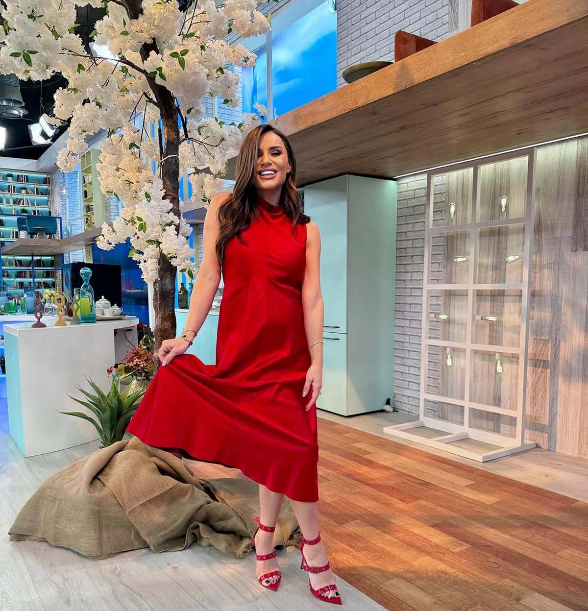 Η Ελένη Τσολάκη στο πλατό της εκπομπής