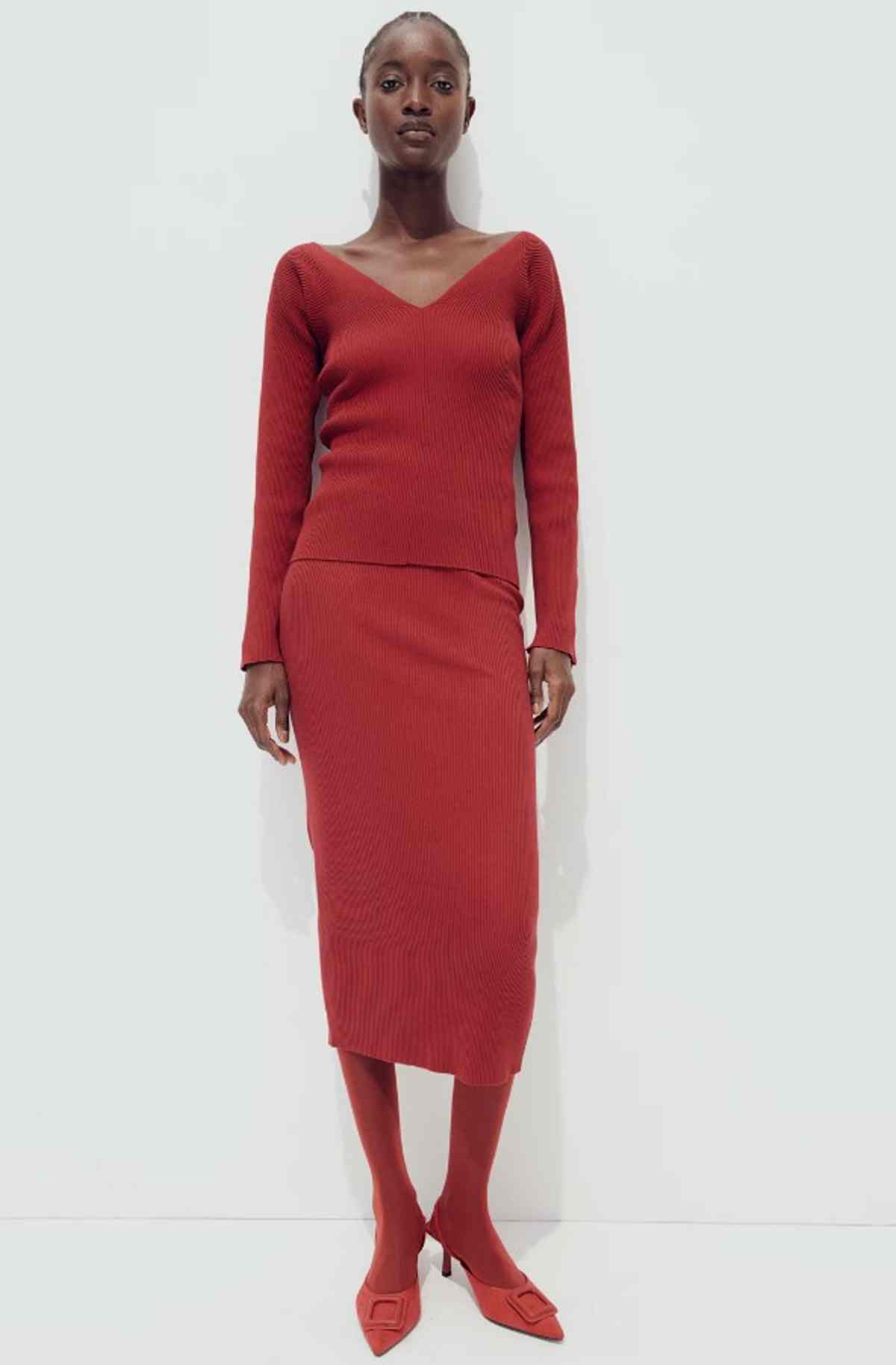 κόκκινο σύνολο Η&Μ