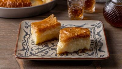 Γαλακτομπούρεκο