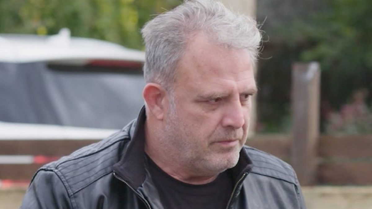 Ο Στάθης από την σειρά Η γη της ελιάς