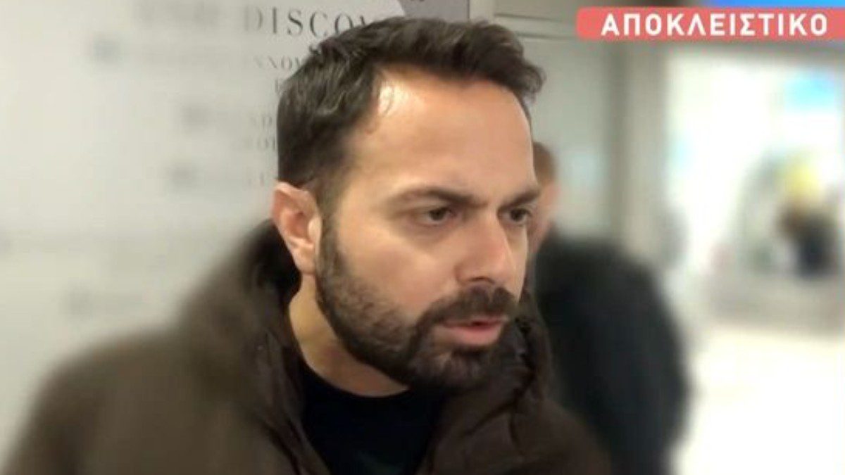 Ο Ηλίας Βρεττός στην κάμερα της εκπομπής BreakfastStar