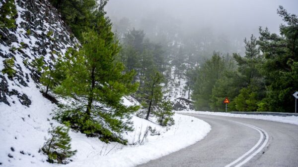 ΧΙΟΝΙΑ ΣΤΗ ΛΕΣΒΟ
