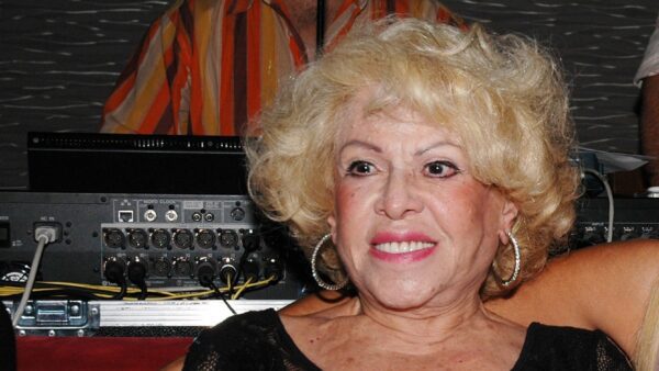 Η Καίτη Γκρέυ σε παλιά έξοδό της