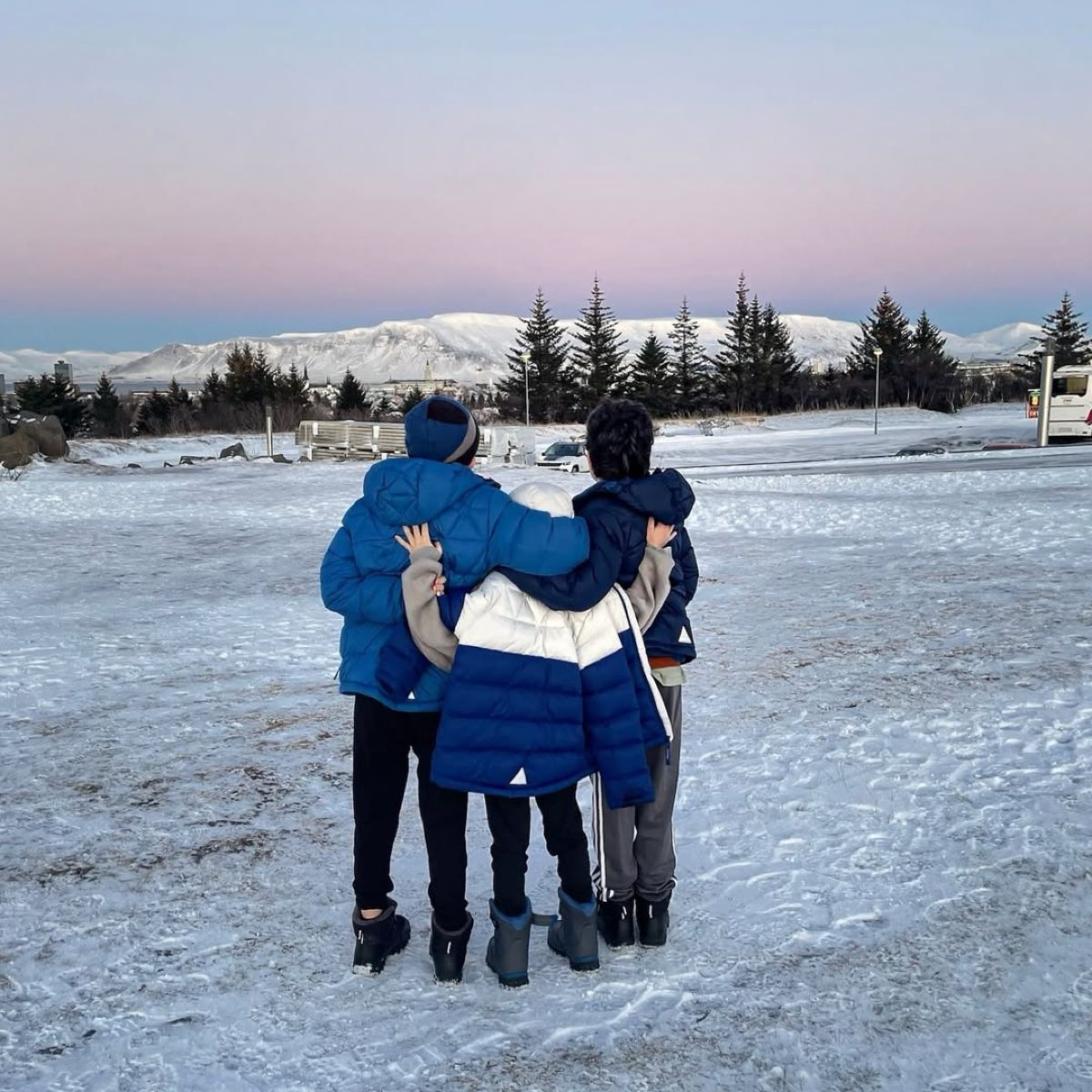 Η ανάρτηση της Καλομοίρας στο Instagram από την Ισλανδία.