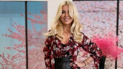 Η Κατερίνα Καινούργιου στο πλατό της εκπομπής της