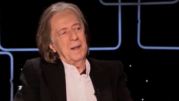 Ο Κώστας Τουρνάς στο πλατό του Στιγμές