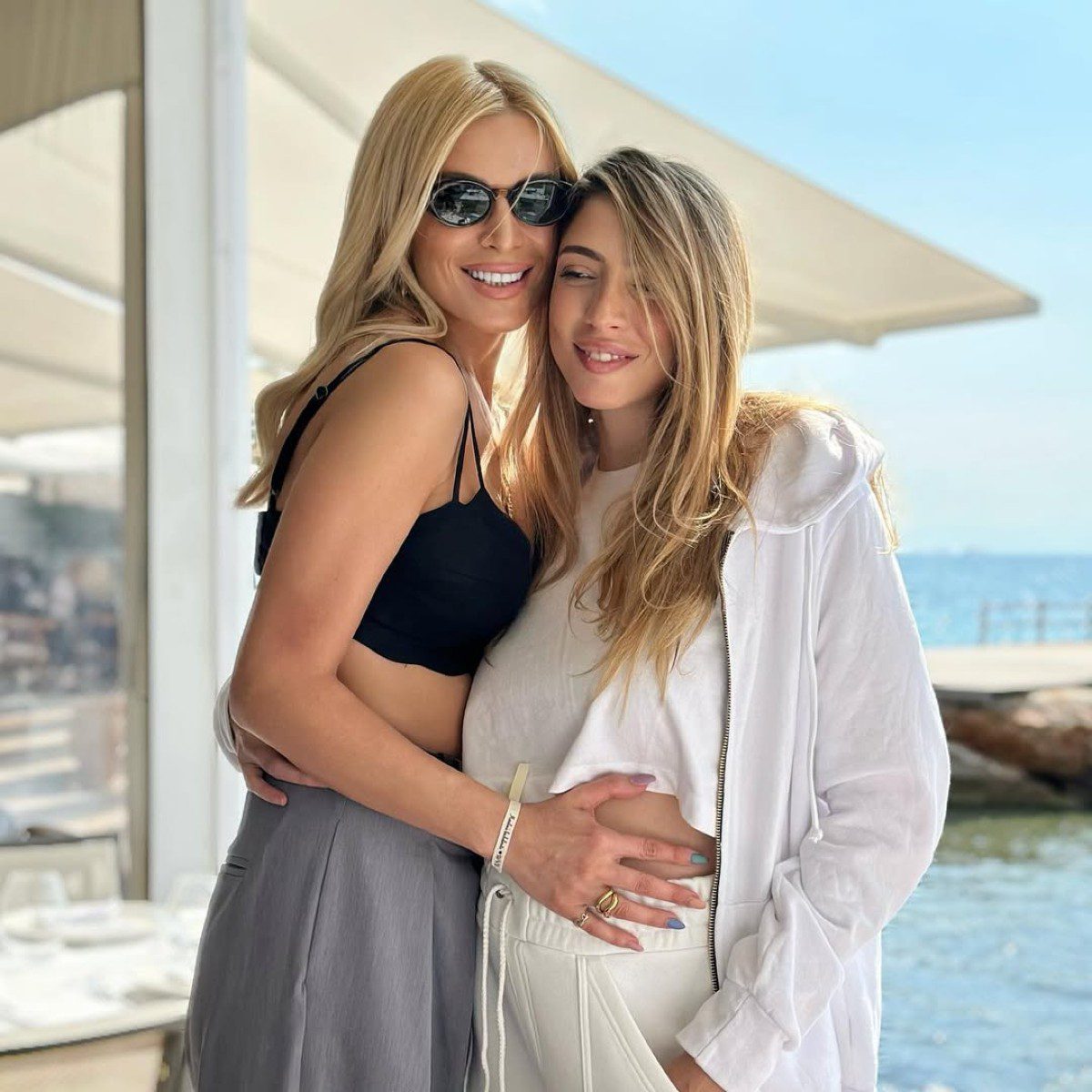 Η Μαριλού Κόζαρη με την Κατερίνα Καινούργιου