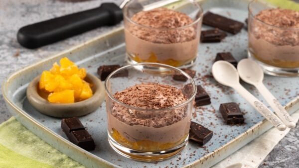 Κρέμα σοκολάτα με πορτοκάλι από τον Τσούλη