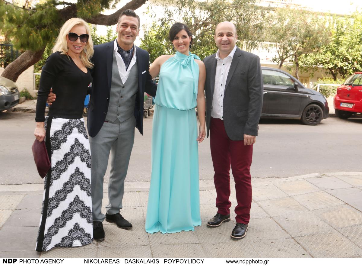 Ο Στέλιος Κρητικός με την Κάτια Παπαδοπούλου στο γάμο τους