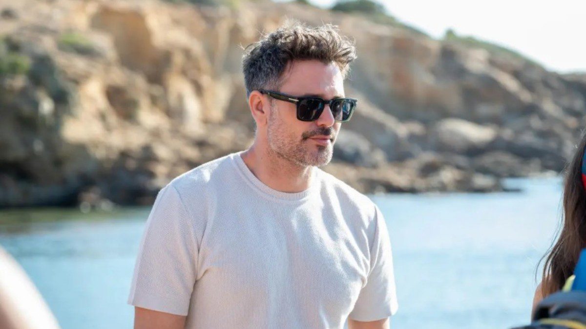 Ο Μιχάλης Λεβεντογιάννης στα γυρίσματα της νέας σειράς του Mega