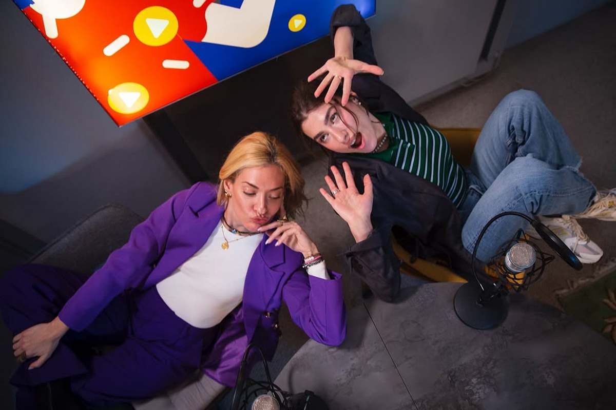 Η Χρύσα Μιχαλοπούλου με τη Ναταλία Αργυράκη