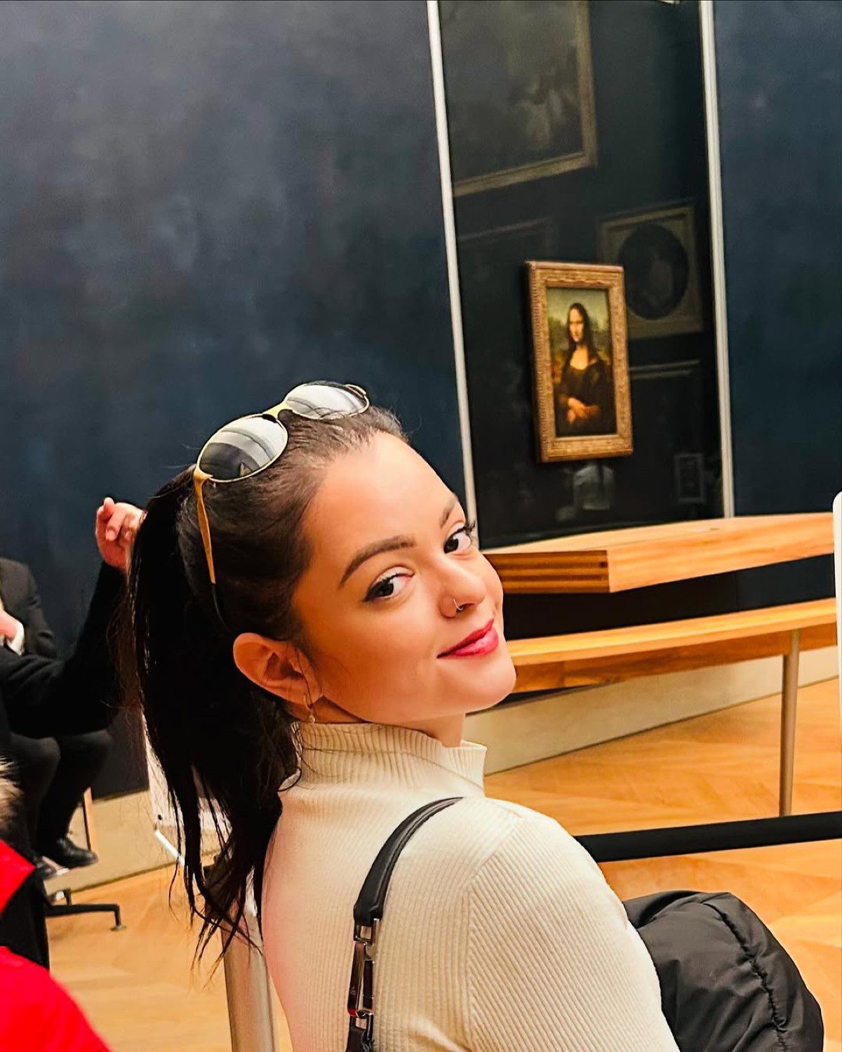 Ταξίδι της Μιμής Ντενίση στο Παρίσι