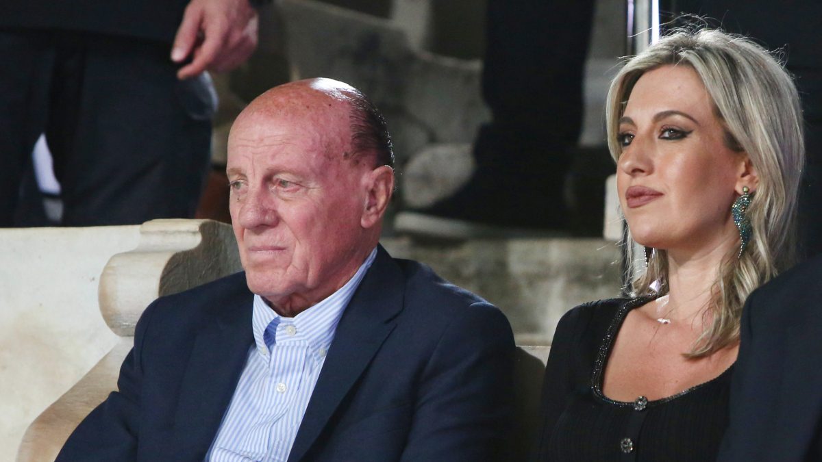 Ο Μίμης Δομάζος και η Πόπη Δομάζου