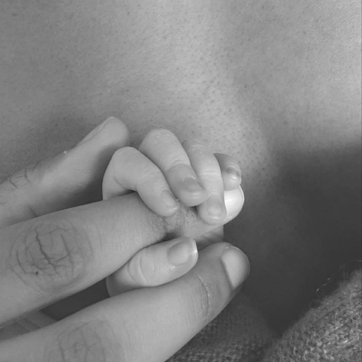 Η πρώτη φωτογραφία του νεογέννητου μωρού του Vincent Cassel