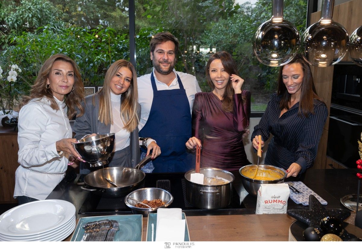 Έλενα Βρεττού, Λένα Χαριζόπουλος, Stella Mougalian, Luca Piscazzi, Λουκία Ελένη Βλάχου