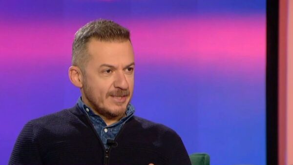 Ο Πάνος Δημάκης στην εκπομπή Καλύτερα Αργά