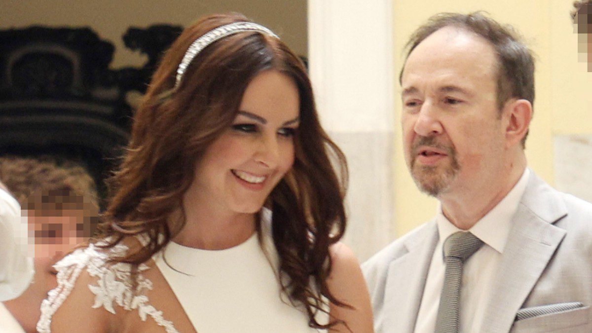 Ο Γιάννης Παπαμιχαήλ και η σύζυγός του