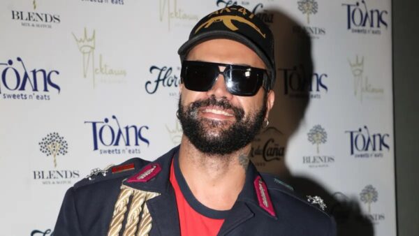 Ο Περικλής Κονδυλάτος κάνει δηλώσεις