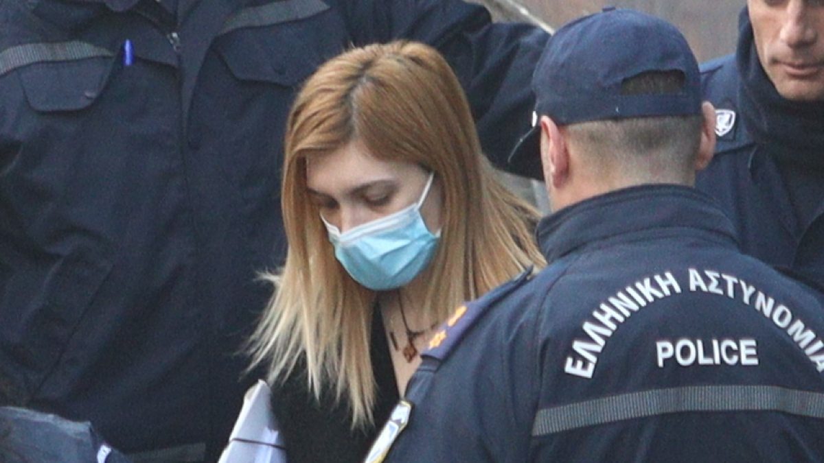 Η Ρούλα Πισπιρίγκου