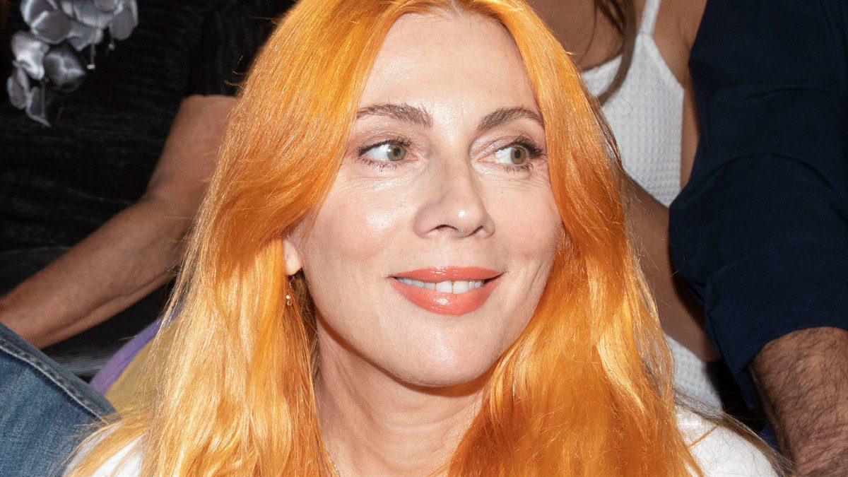 Η Σμαράγδα Καρύδη σε συναυλία.