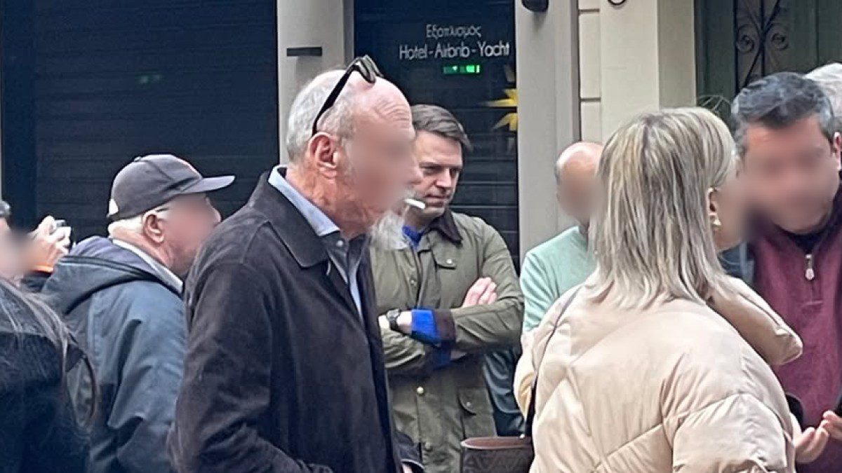 Στέφανος Κασσελάκης: Στο κέντρο της Αθήνας για καλό σκοπό (Φωτογραφίες)