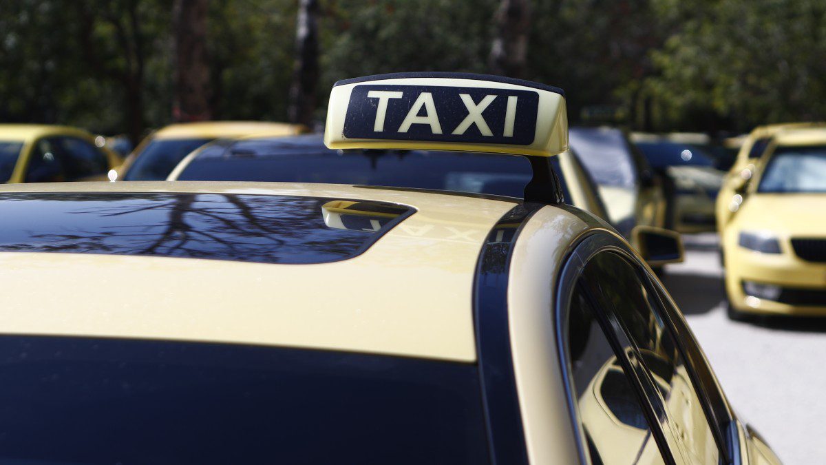 Χωρίς ταξί σήμερα (23/1) η Αθήνα - Ποιες ώρες τραβούν χειρόφρενο