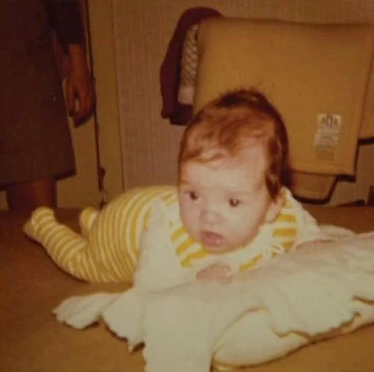 Η Θεοφανία παπαθωμά σε μικρή ηλικία