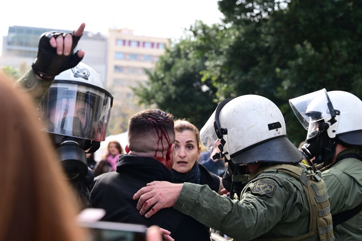 τραυματισμοί συλλαλητήριο Τέμπη