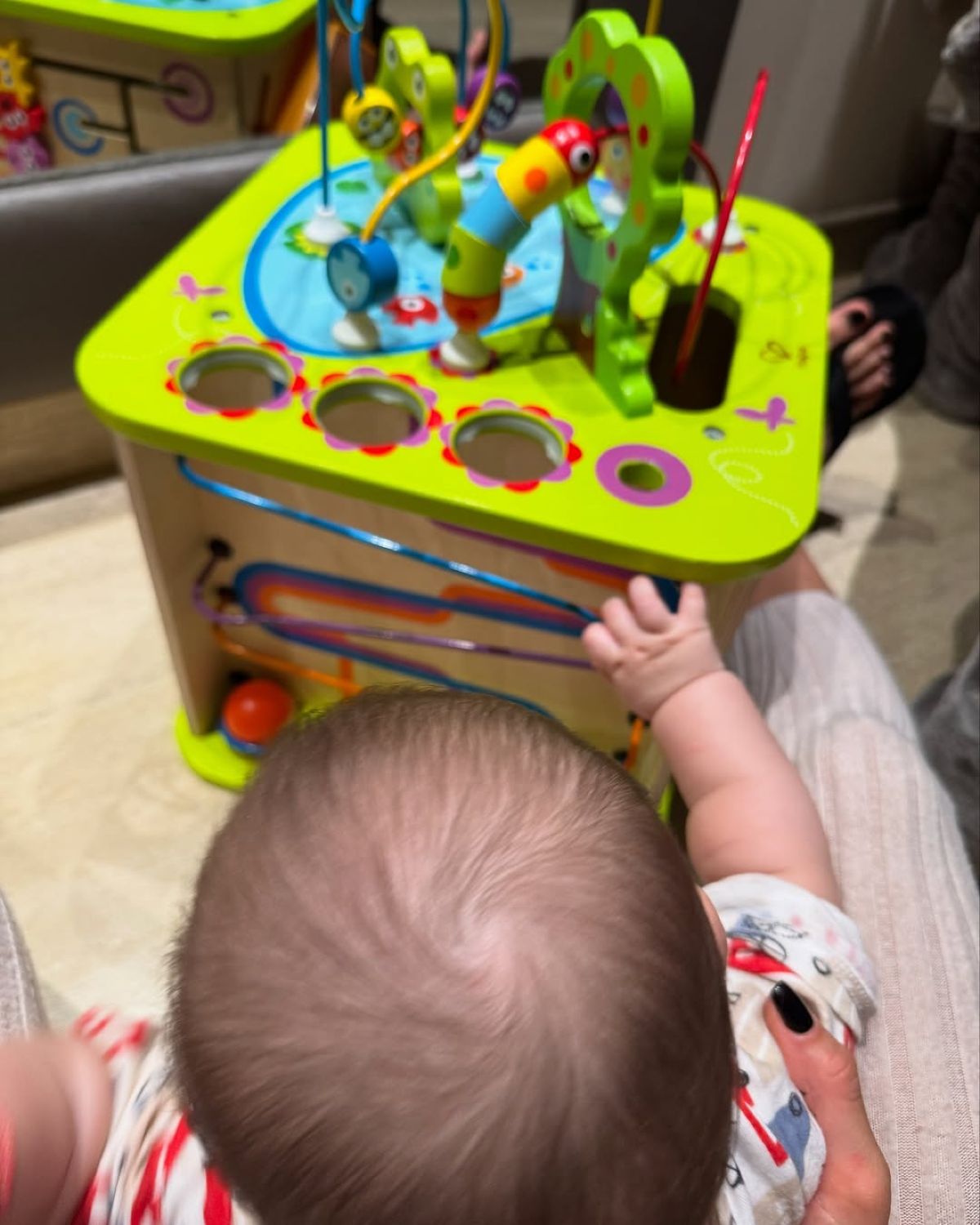 Η Βίκυ Κάβουρα με την κόρη της στο Instagram.