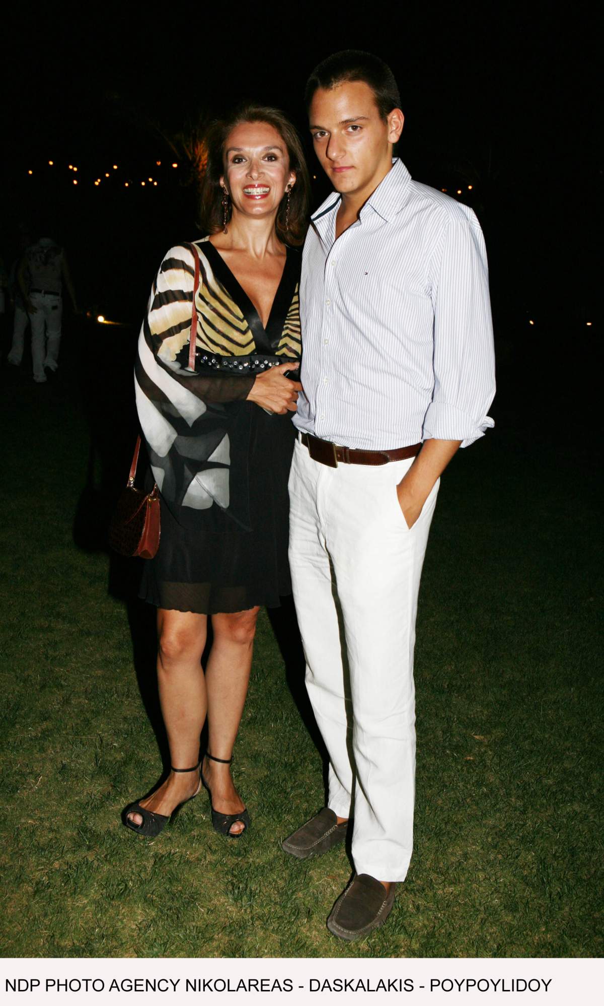 Η Μαίρη Βιδάλη και ο γιος της Κάρολος σε έξοδο το 2008